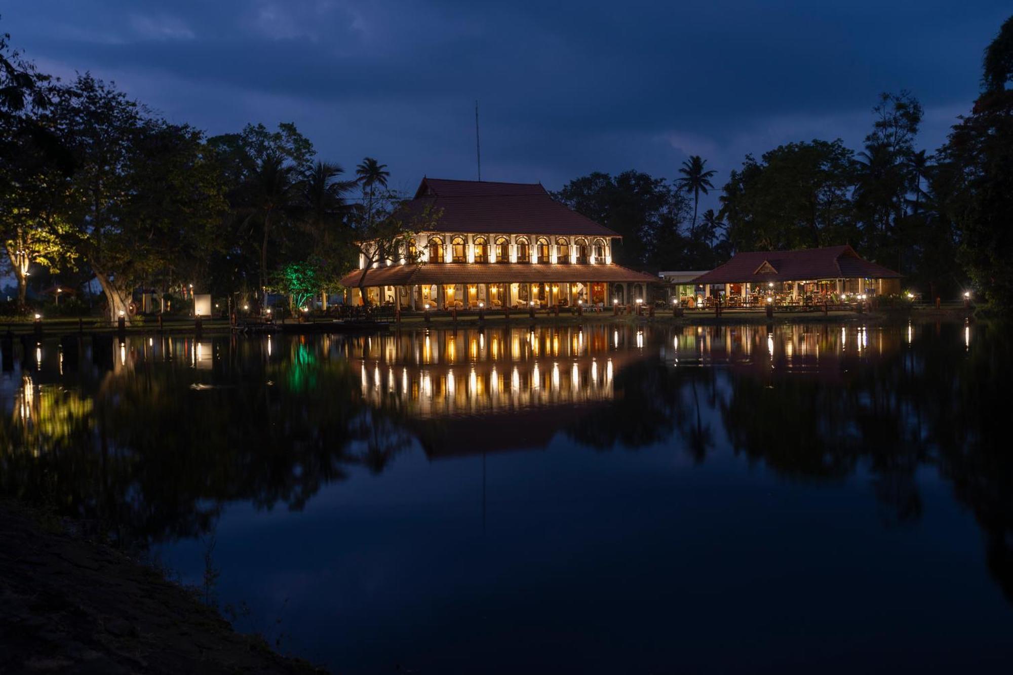 Taj Kumarakom Resort And Spa Kerala Exterior foto