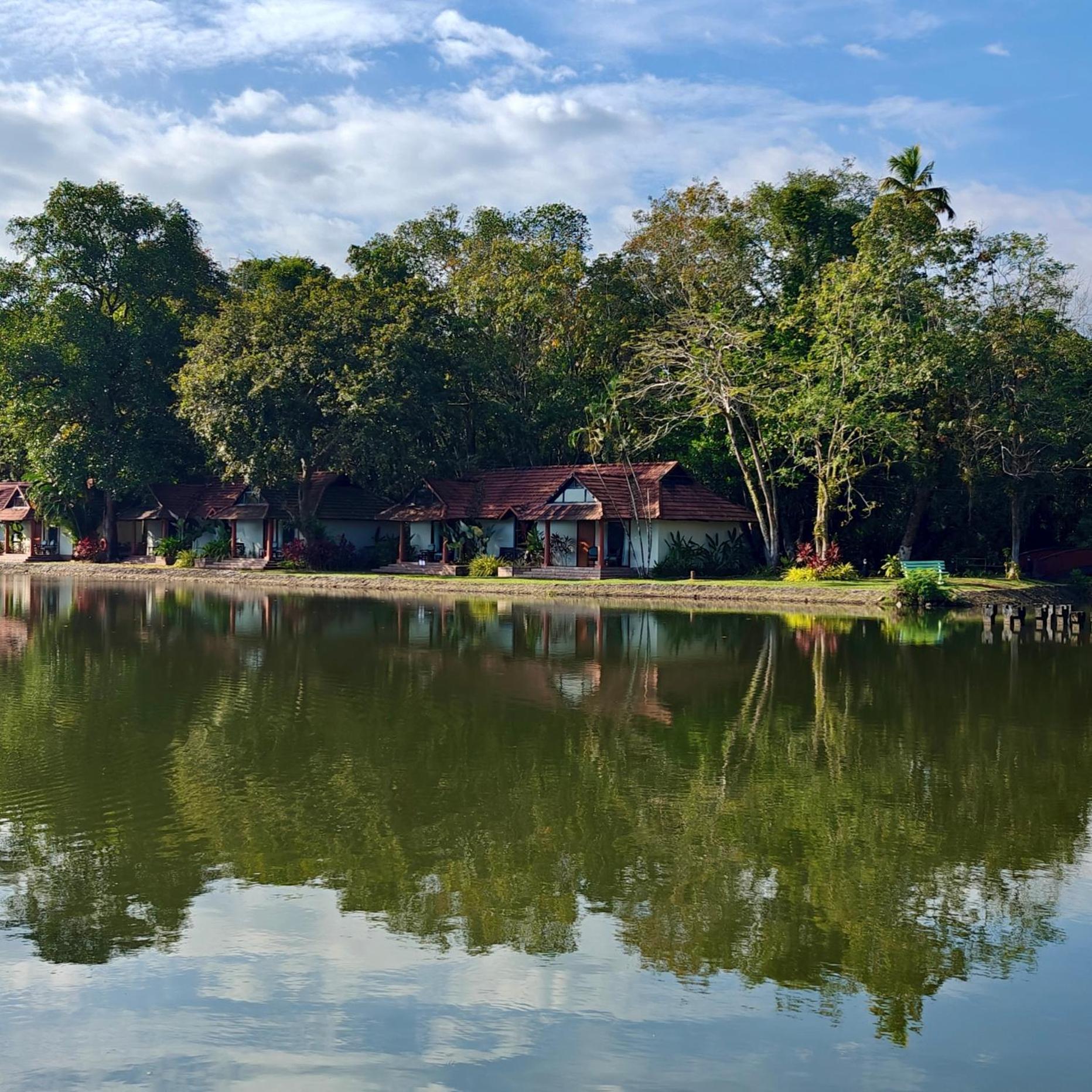 Taj Kumarakom Resort And Spa Kerala Exterior foto